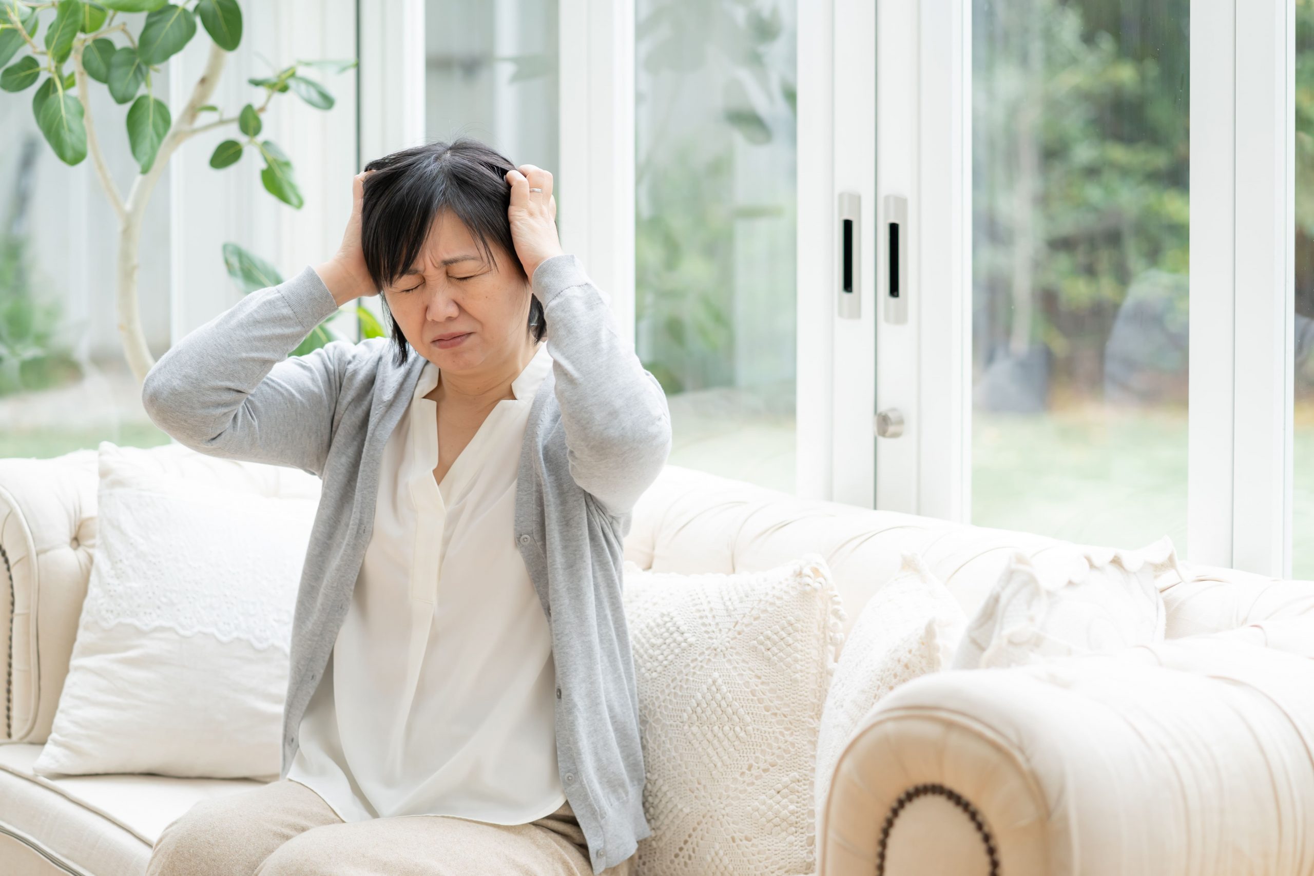 うつ病の症状には記憶障害がある？対策法や仕事を続けられるか解説！
